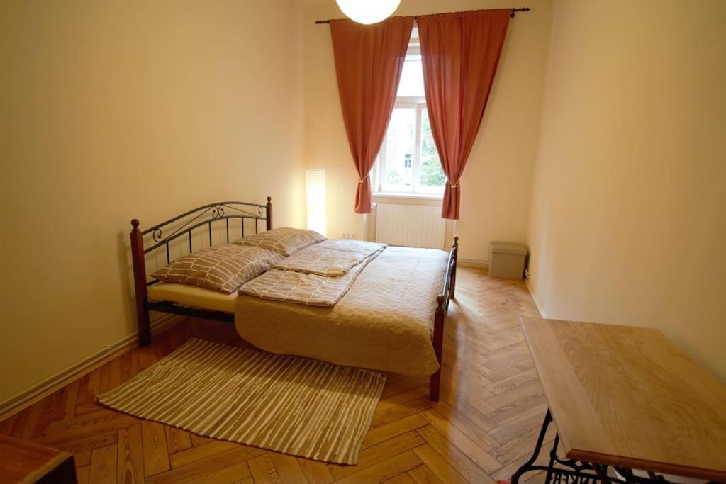 Comfort 2Bedrooms Quite Place!-Vinohrady Praga Exterior foto